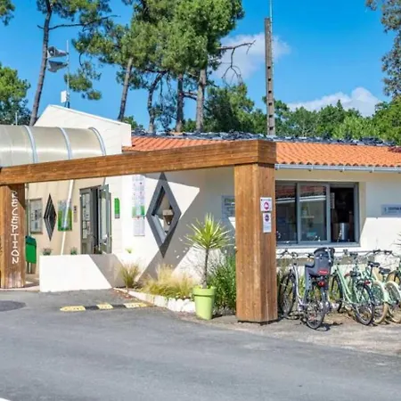 Campsite 4 Etoiles - Piscine - Efbdeg