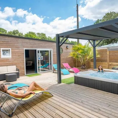 4 Etoiles - Piscine - Efbdeg *