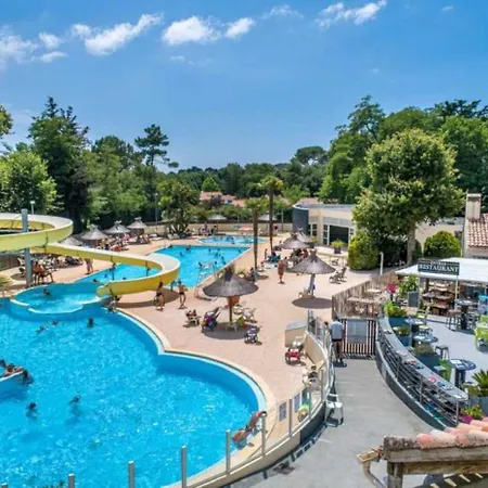 4 Etoiles - Piscine - Efbdeg