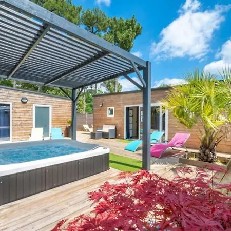 Campsite 4 Etoiles - Piscine - Efbdeg